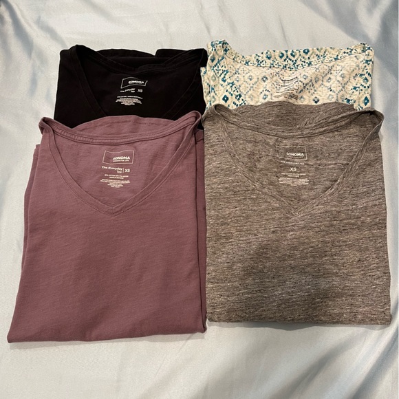 4 AVAILABLE- SONOMA V neck short sleeve tshirt - Picture 1 of 1